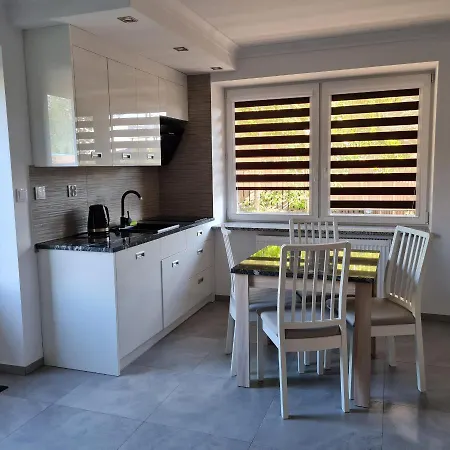 Apartment 15 *